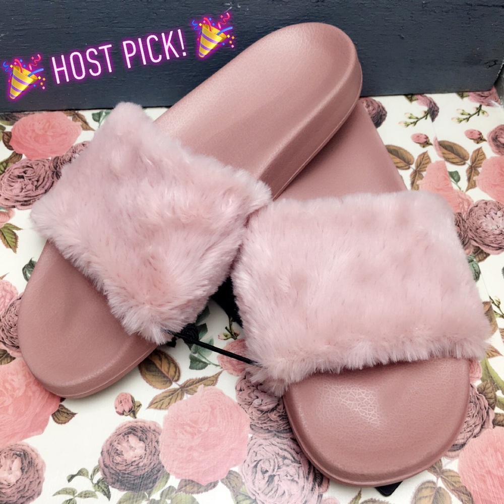 ๐ HP! ๐ slides โข blush โข faux fur โข 5/6 - Picture 1 of 6